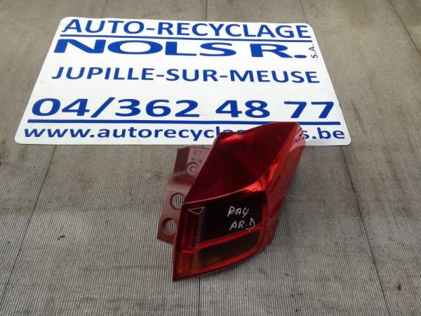 FEU ARRIERE DROIT EXTERIEUR TOYOTA - Vue 1